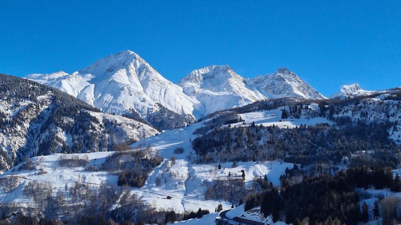 Bed and Breakfast Chesa Prema Disentis Exterior foto